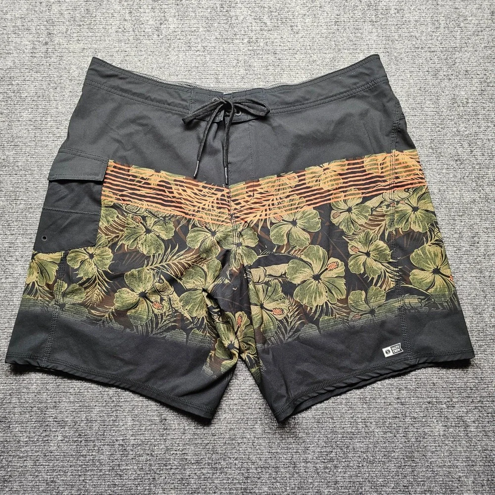 Salty Crew Mens 38 Board Shorts Black Floral Hibiscus Tropical Recycled Stretch